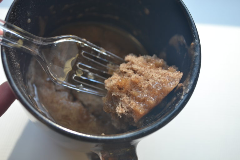 Rambler Recipe: Apple Spice Mug Cake