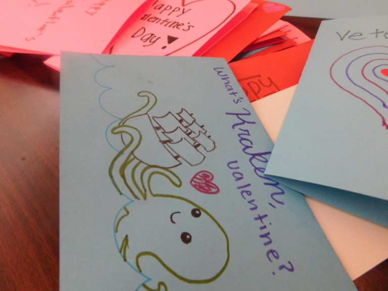 Students make ‘Valentines for Vets’